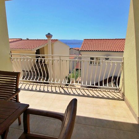 Apartments Marko Nemira Омиш Экстерьер фото