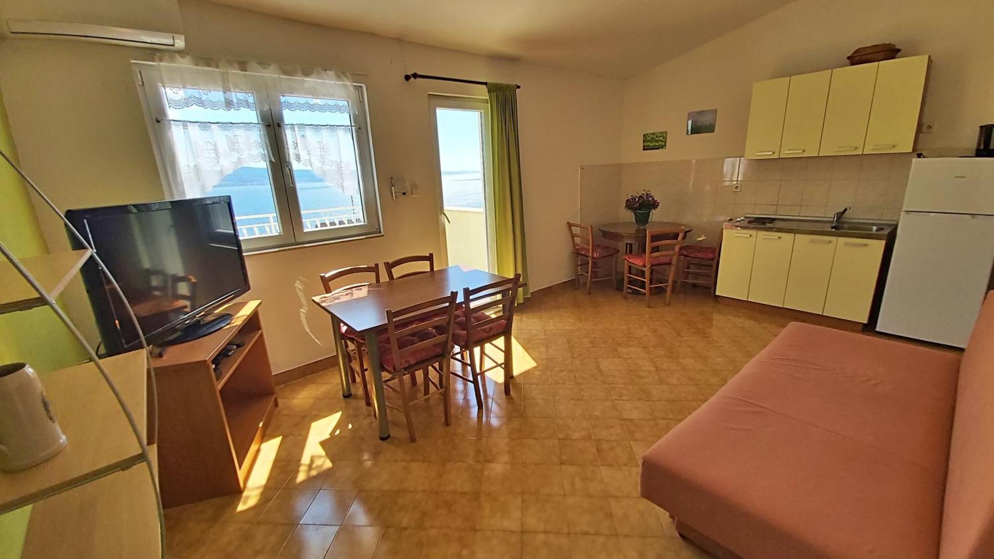 Apartments Marko Nemira Омиш Номер фото