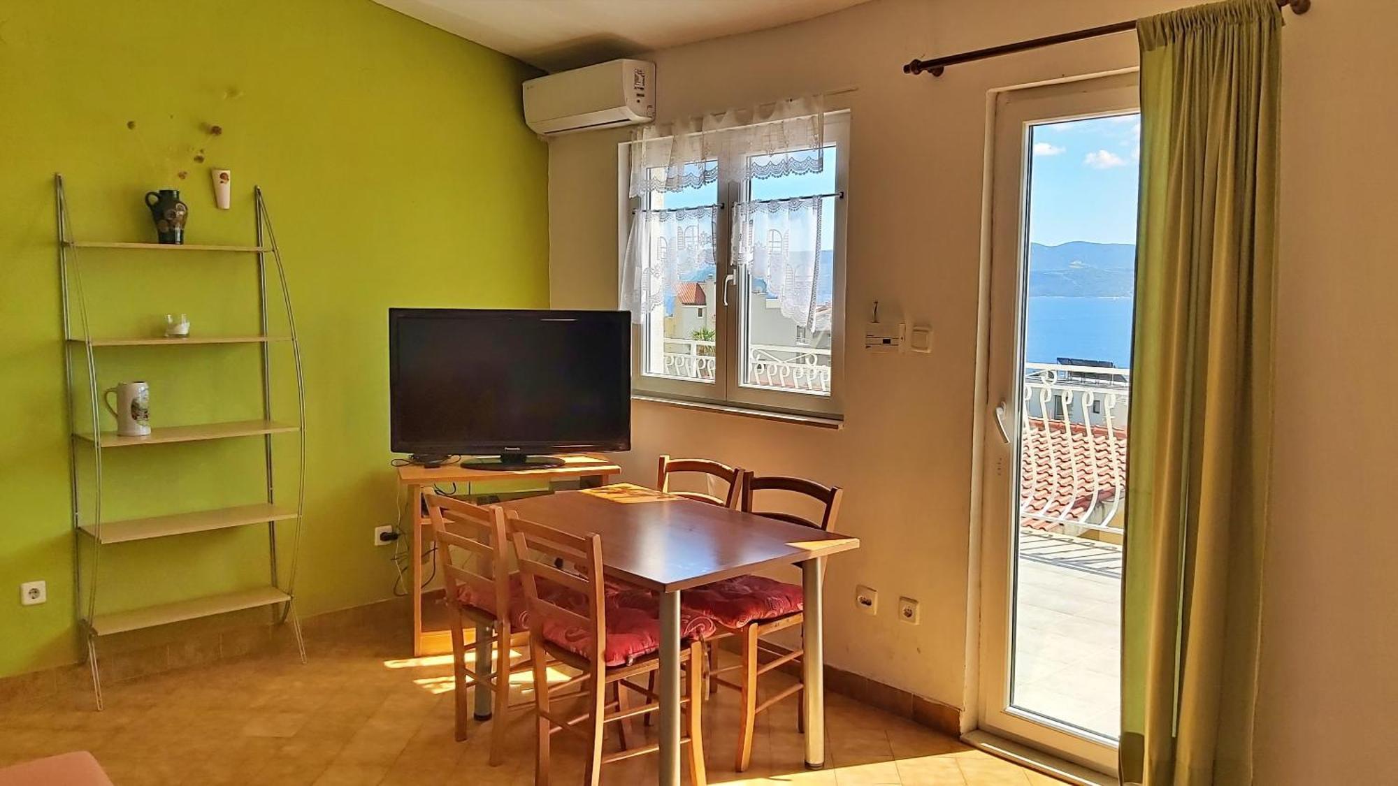Apartments Marko Nemira Омиш Номер фото